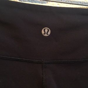 lululemon athletica Pants - Lululemon black cropped leggings size 10 61193 lululemon athletica Pants - Lululemon black cropped leggings size 10 61193